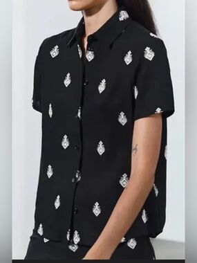 Zara Black Short-Sleeve Button-Down Shirt with White Motif